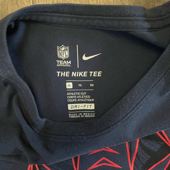 Nike Men’s Dri Fit T-Shirt - Picture 3 of 3